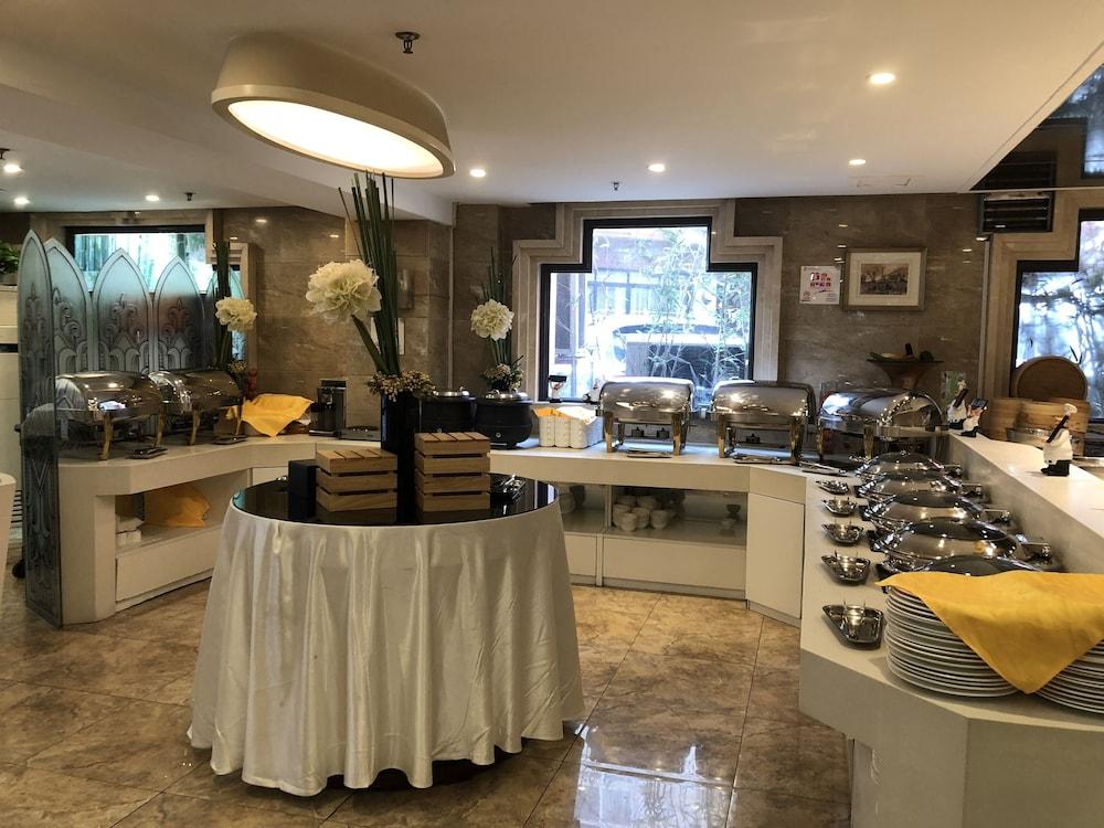 Hotel Kingtown Riverside Plaza 4*