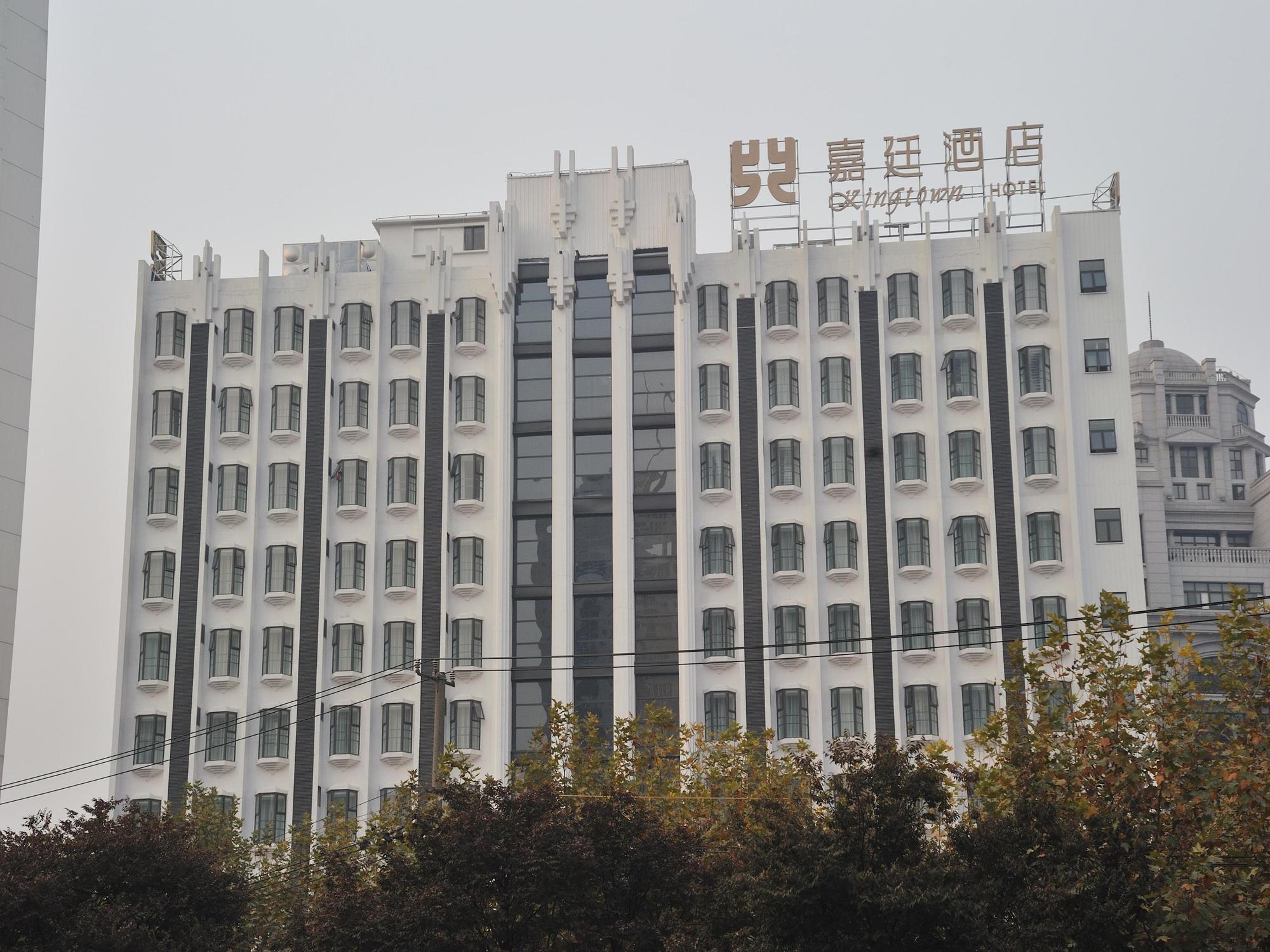 Kingtown Riverside Plaza Hotel